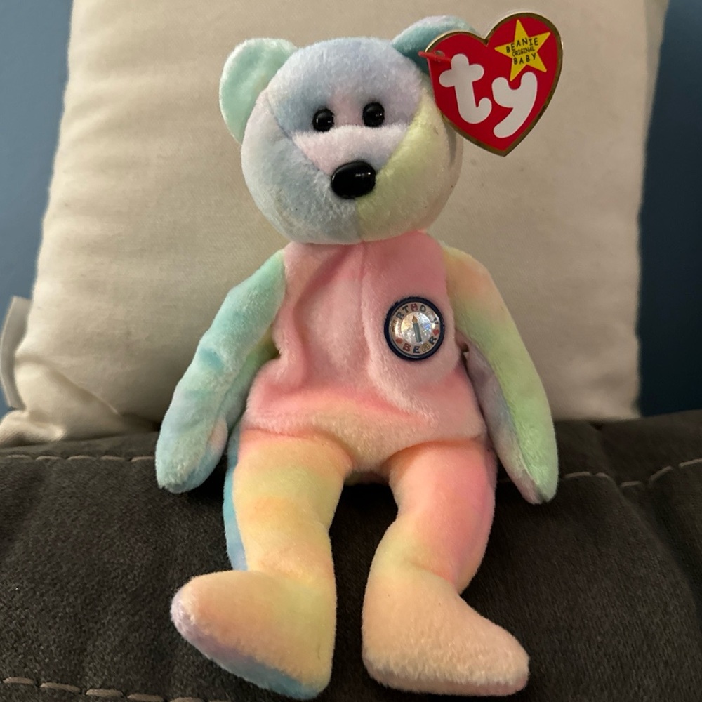 TY Beanie Baby - BB BIRTHDAY Bear (8.5 inch)